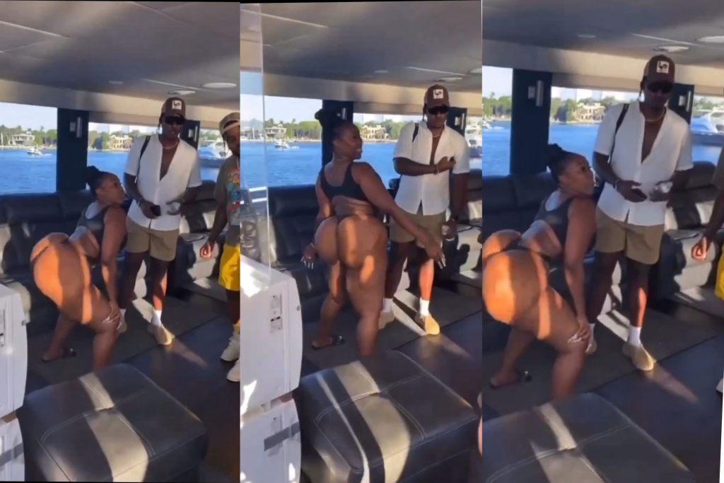 Lady With Thick Things Wiggles Hard For Big Boys In A Cruise Boat