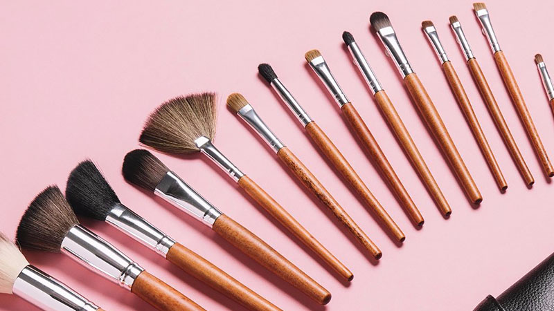 15 BEST MAKEUP BRUSHES YOU NEED TO OWN 